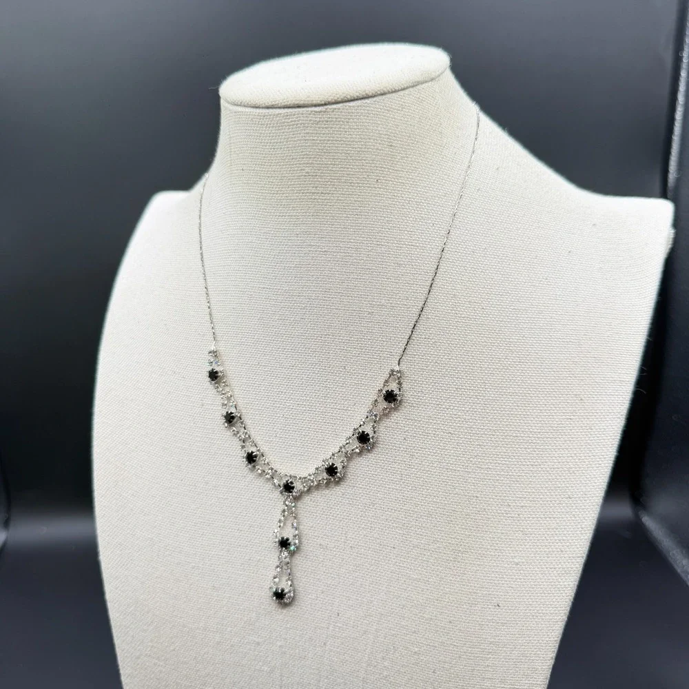 N/A elegant black